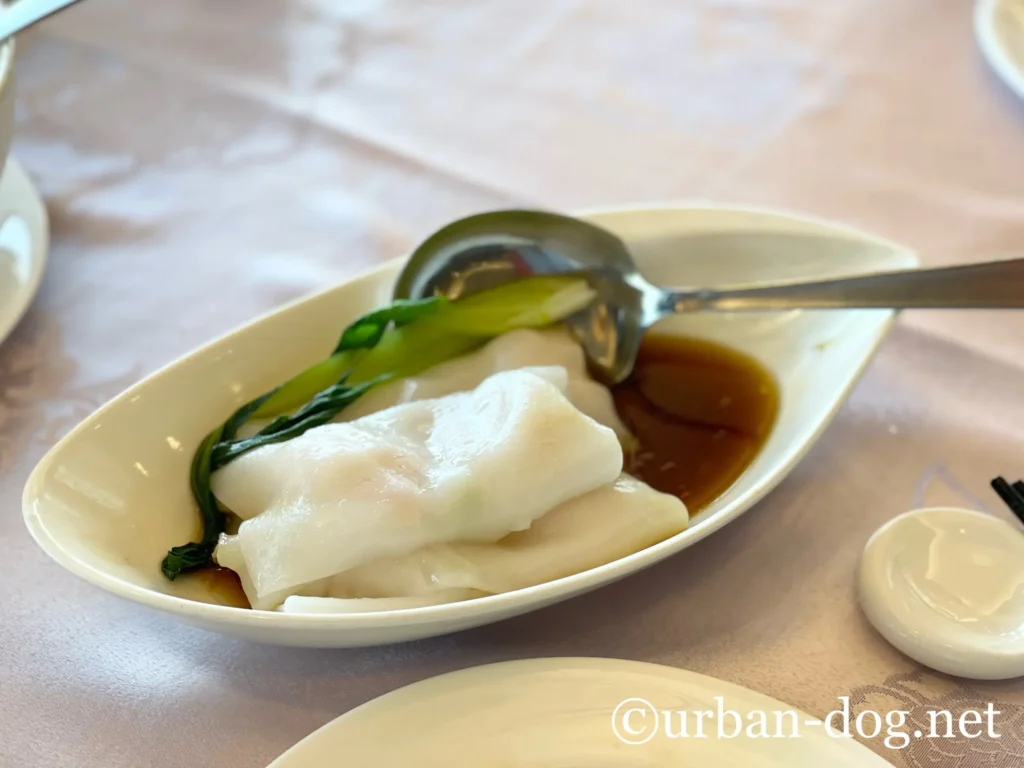 セロリとエビの腸粉