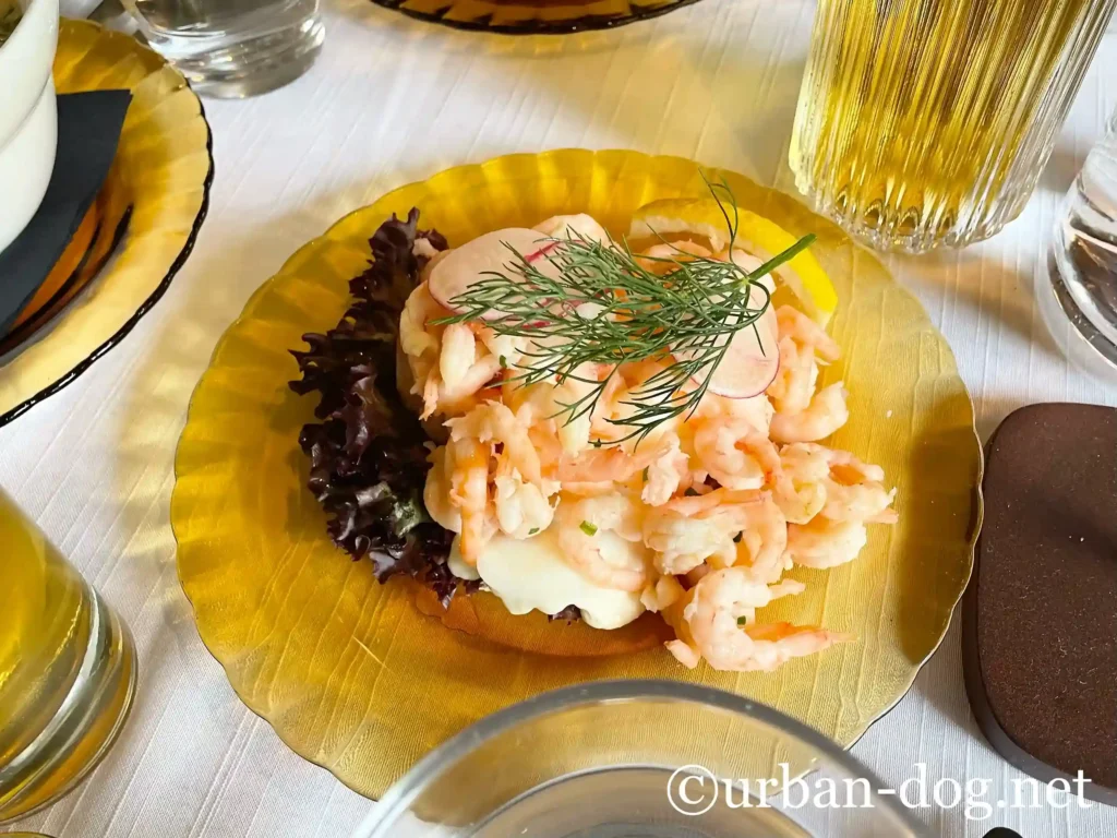 エビのオープンサンド